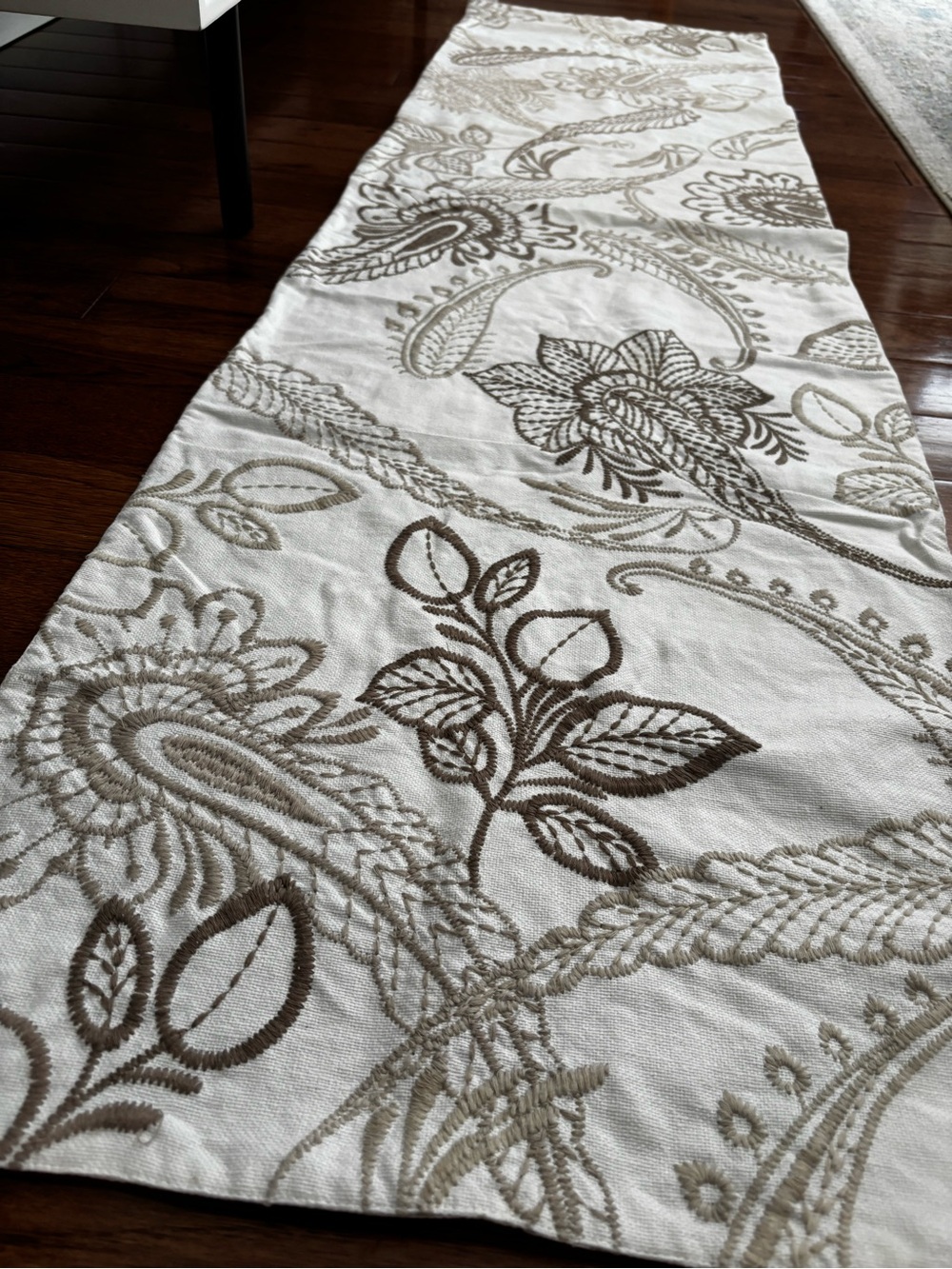 Pottery Barn White Table Runner with Brown Floral Embroidery